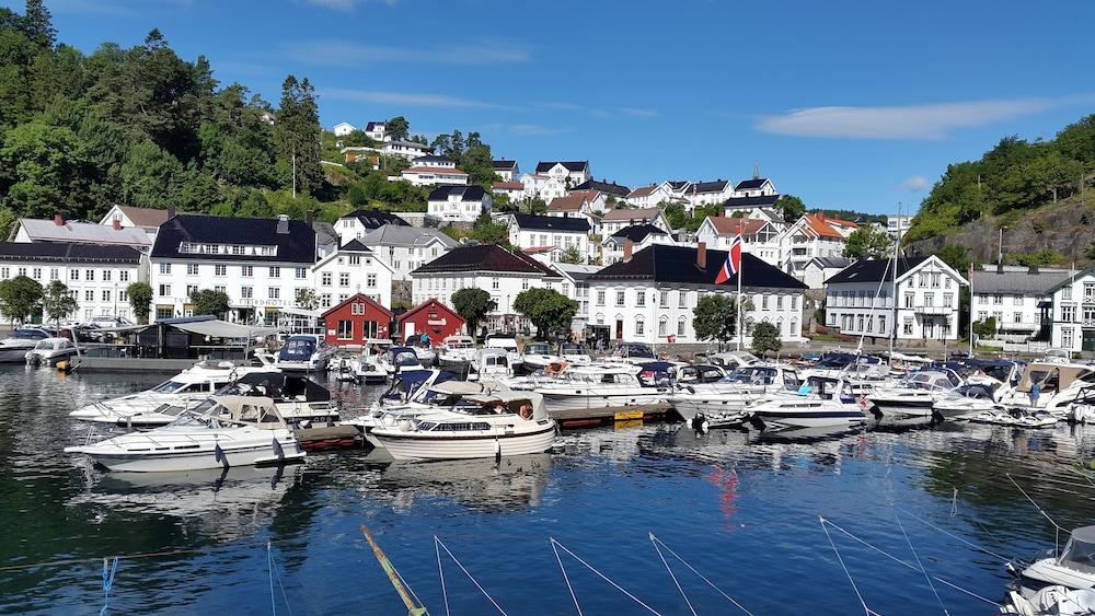 Tvedestrand Fjordhotell - Unike Hoteller Exterior foto